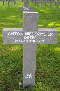 Foto van het graf / Grave photo / Grabfoto - Vergroot afbeelding / Enlarged photo / Foto Vergrössern Foto van het graf / Grave photo / Grabfoto - Vergroot afbeelding / Enlarged photo / Foto Vergrössern