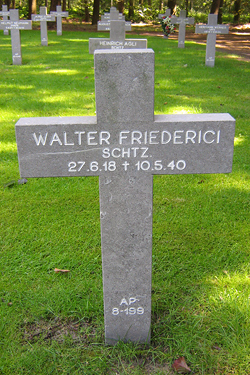 Foto van het graf / Grave photo / Grabfoto - Vergroot afbeelding / Enlarged photo / Foto Vergrössern