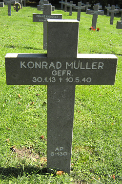 Foto van het graf / Grave photo / Grabfoto - Vergroot afbeelding / Enlarged photo / Foto Vergrössern